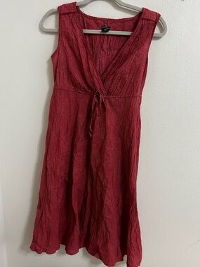 Eddie Bauer red dress with white polka dots 100% cotton dress